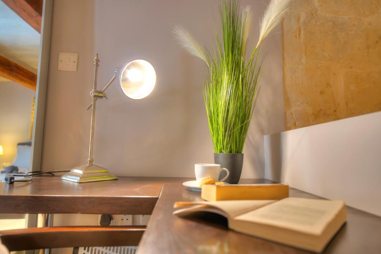 Romantic And Historical Maisonette In The Center Of Valletta Mbal1-1 المظهر الخارجي الصورة