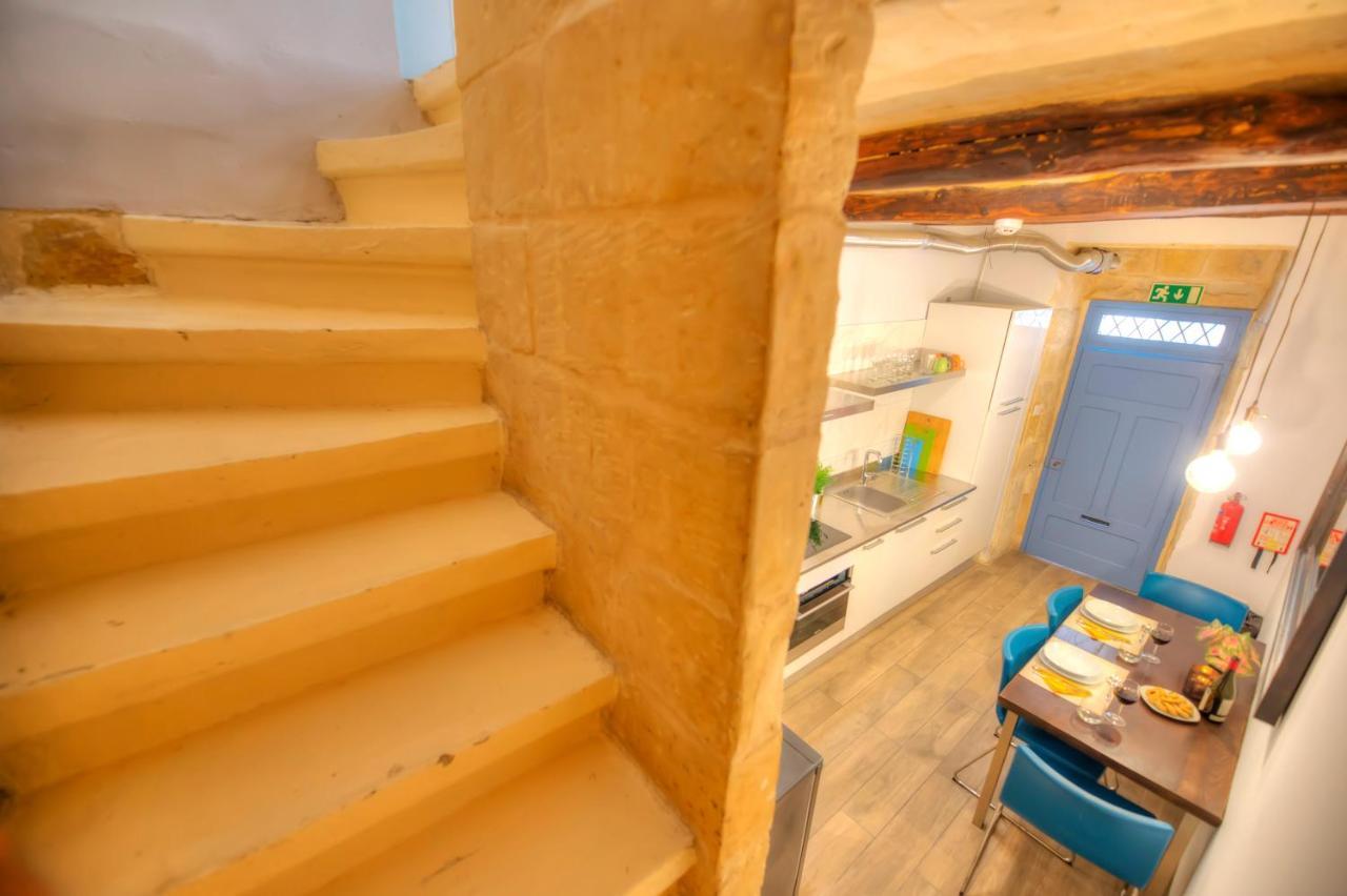 Romantic And Historical Maisonette In The Center Of Valletta Mbal1-1 المظهر الخارجي الصورة