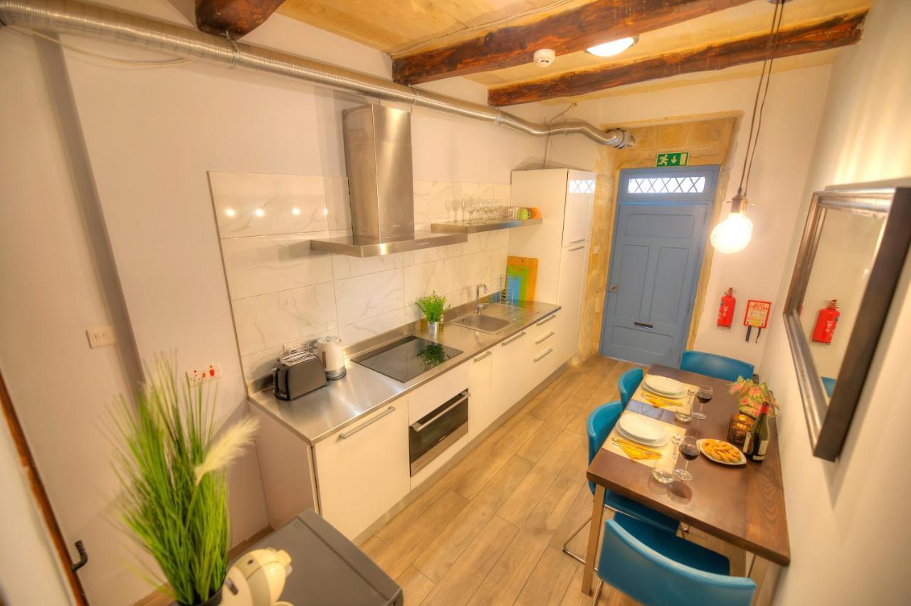 Romantic And Historical Maisonette In The Center Of Valletta Mbal1-1 المظهر الخارجي الصورة